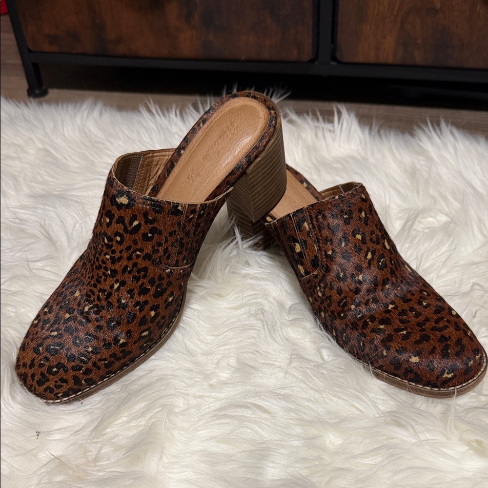 Leopard Print Women's Mules